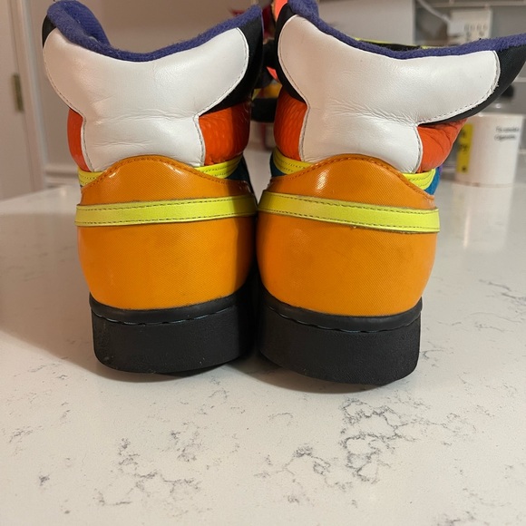 Reebok Custom Hightops - Picture 5 of 10